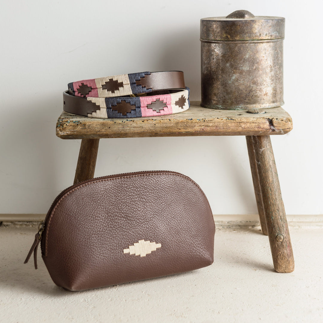 'Brillo' Cosmetic Bag - Brown Leather - pampeano UK
