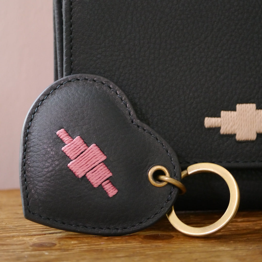 'Vida' Heart Keyring - Navy Leather - pampeano UK